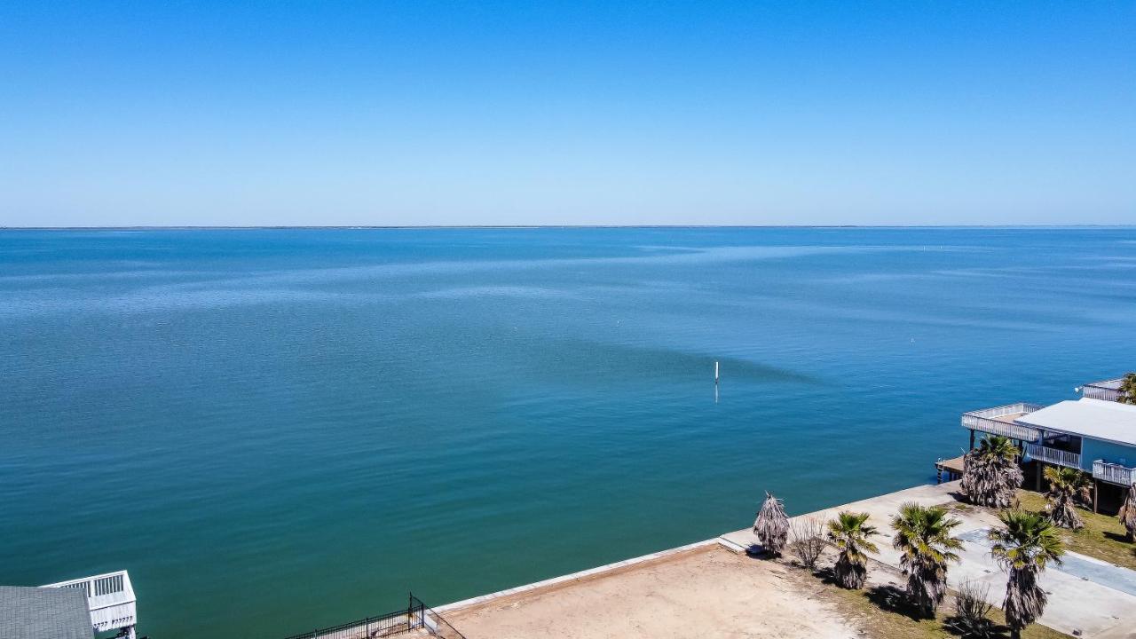 One-Of-A-Kind Beach Home With Lounge Bar Game Room Galveston Exterior photo